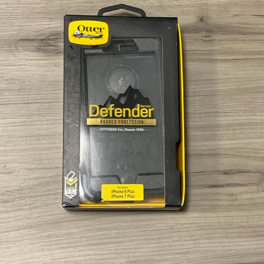 OtterBox Defender Series Case & Holster for iPhone 8 Plus & iPhone 7 Plus